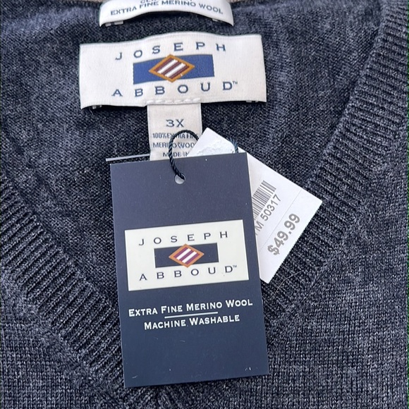 NWT - Joseph Abboud BIG and Tall Merino Wool V-Neck Sweater, Charcoal - Size 3X - Picture 7 of 9